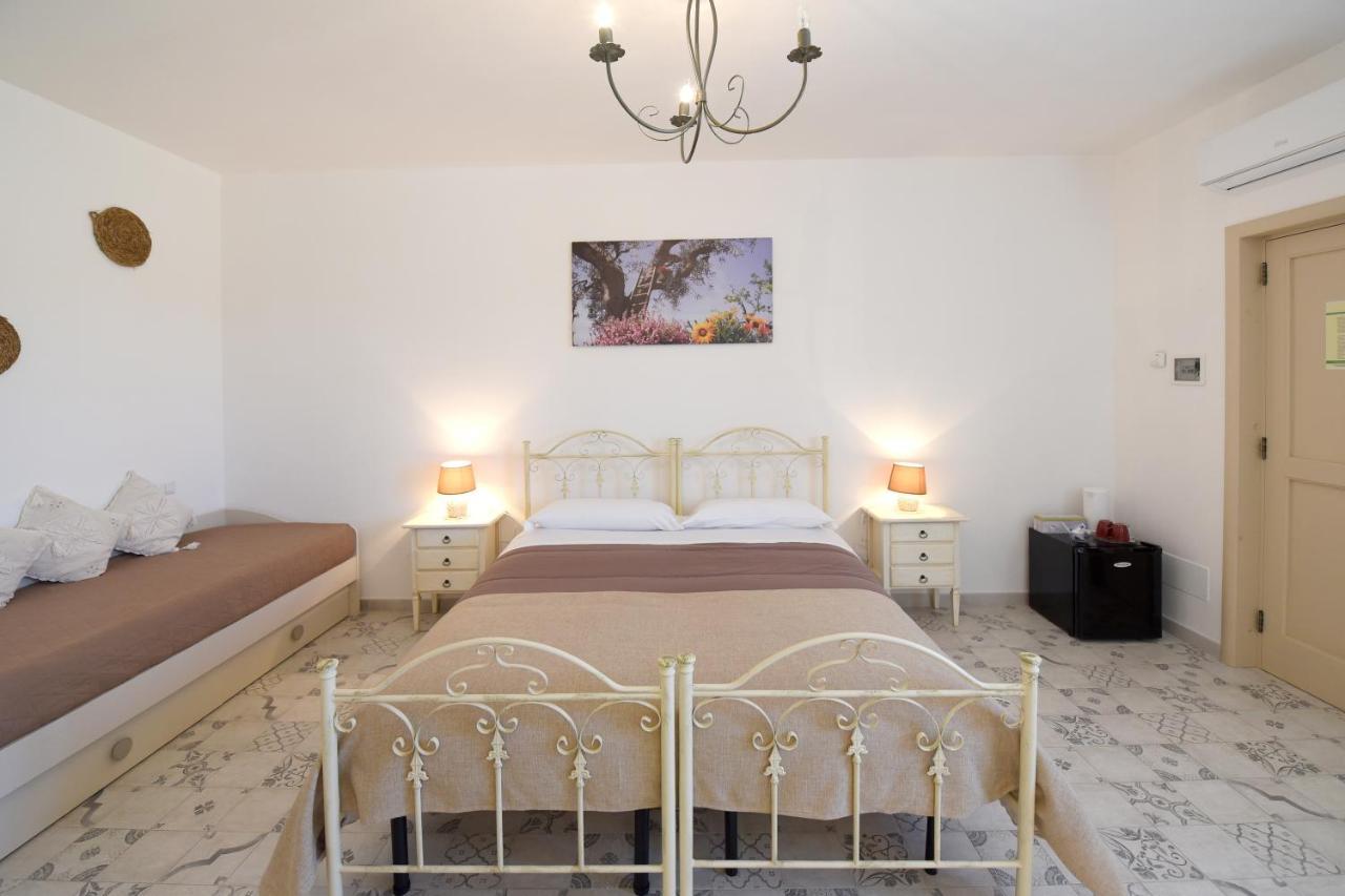 Masseria Peppeturro Чистернино Екстериор снимка